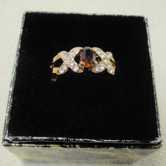 LIND Garnet Ring  14K HGE  Crystals  XOX NOS Box - Picture 4 of 9